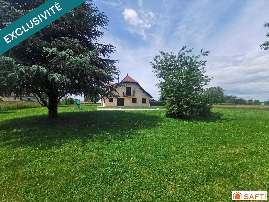 House in Les Abrets, Les Abrets en Dauphiné, France 1 - 17551237