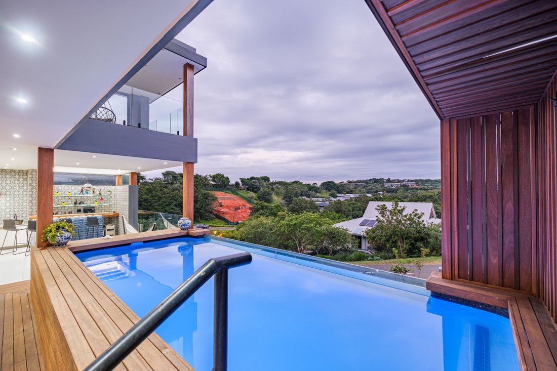 Country House in Simbithi Eco Estate, KwaZulu-Natal, South Africa 2 - 17398174