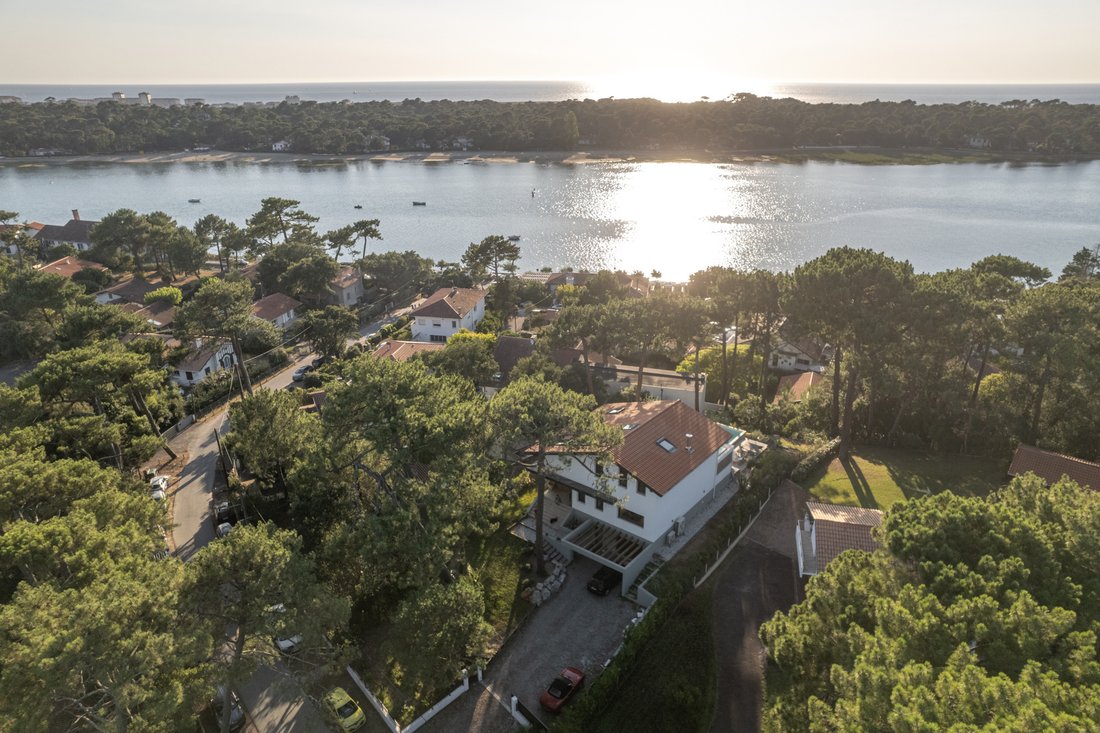 Villa in Soorts-Hossegor, Nouvelle-Aquitaine, France 1 - 17552846