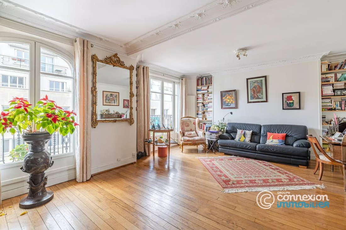 Apartment in Violet Commerce, Paris 15e Arrondissement, Paris 1 - 17550324