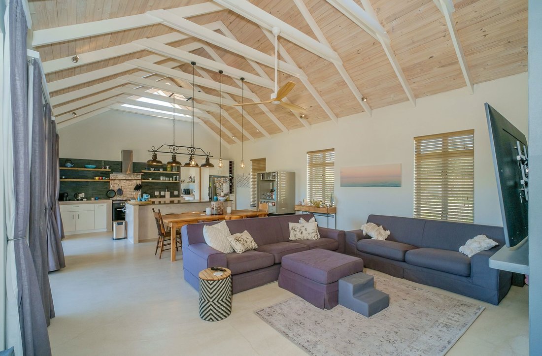 House in Noordhoek, South Peninsula, Cape Town 4 - 17553077