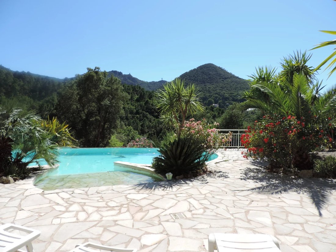 Villa in Les Termes, Mandelieu-la-Napoule, France 3 - 17373309
