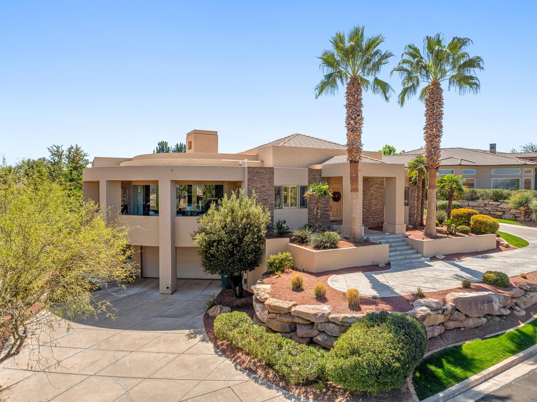 House in St. George, Utah, United States 1 - 17555043