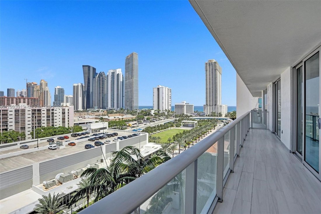 Condo in Sunny Isles Beach, Florida, United States 2 - 17552465