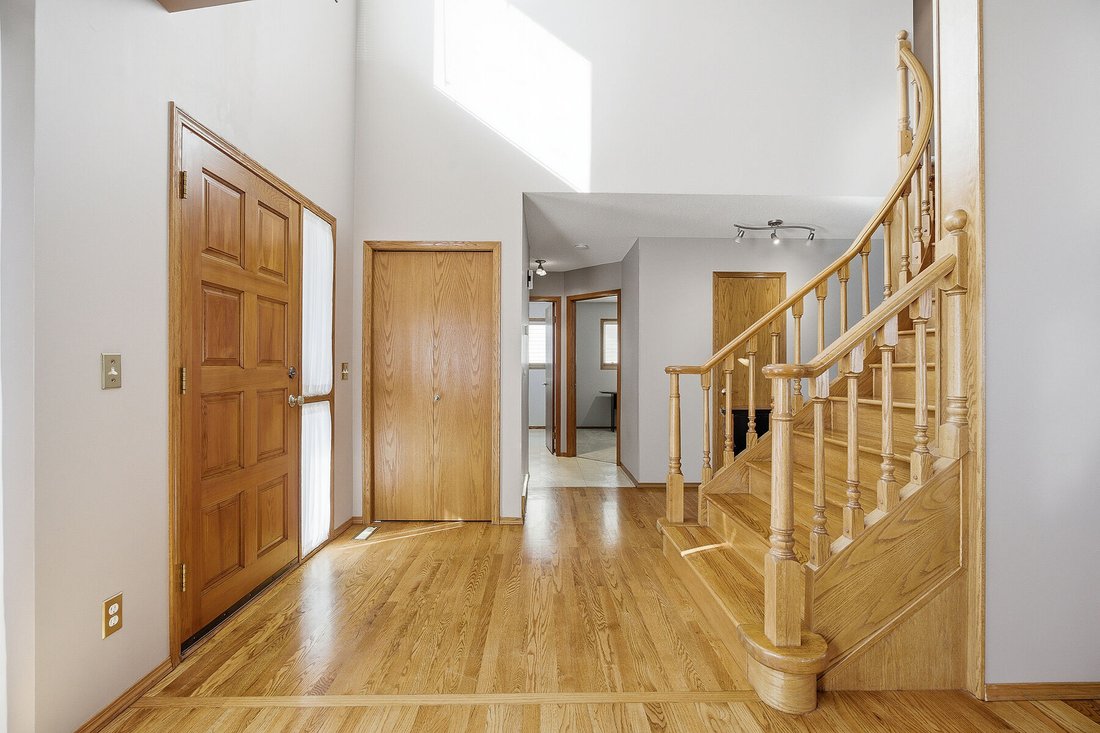 Casa a Calgary, Alberta, Canada 3 - 17549426