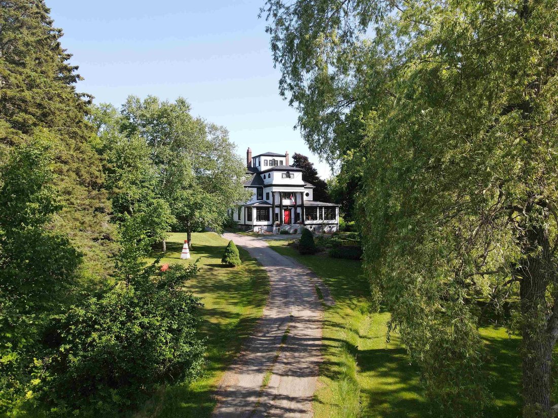 House in Little Bras D'or, Nova Scotia, Canada 4 - 17551664
