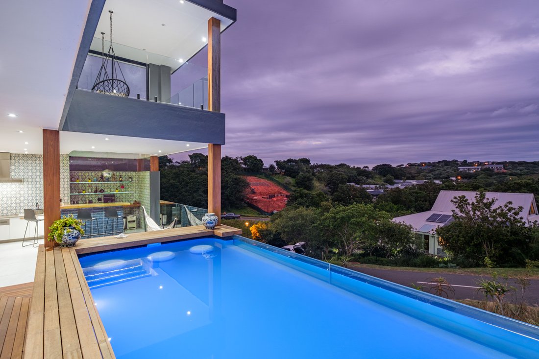 Country House in Simbithi Eco Estate, KwaZulu-Natal, South Africa 1 - 17398174