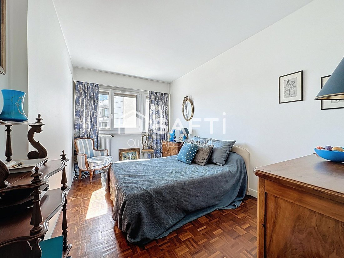 Apartment in Bois de Boulogne, Paris 16e Arrondissement, Paris 2 - 17551200