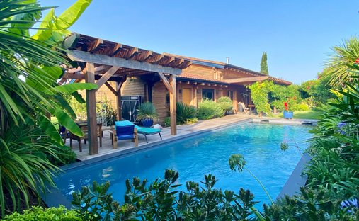 House in Angresse, Nouvelle-Aquitaine, France 1