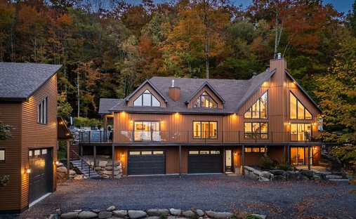 House in Shefford, Quebec, Quebec, Canada 1