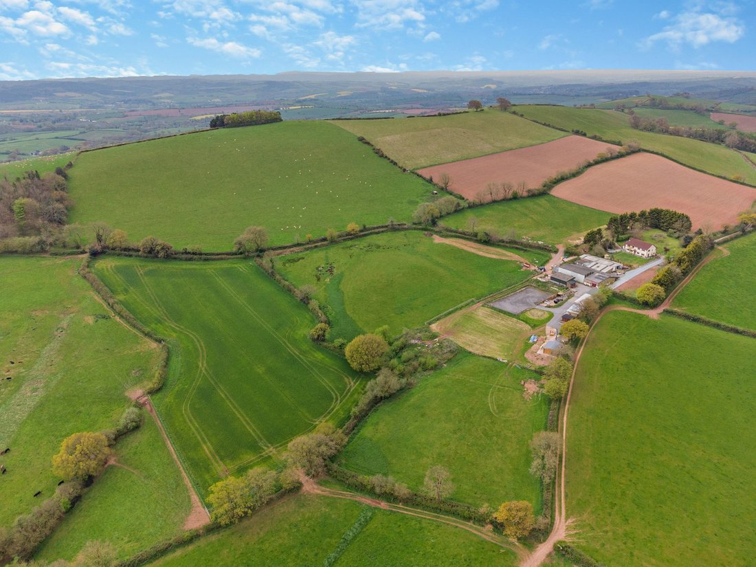 House in Thorverton, England 1 - 17549457