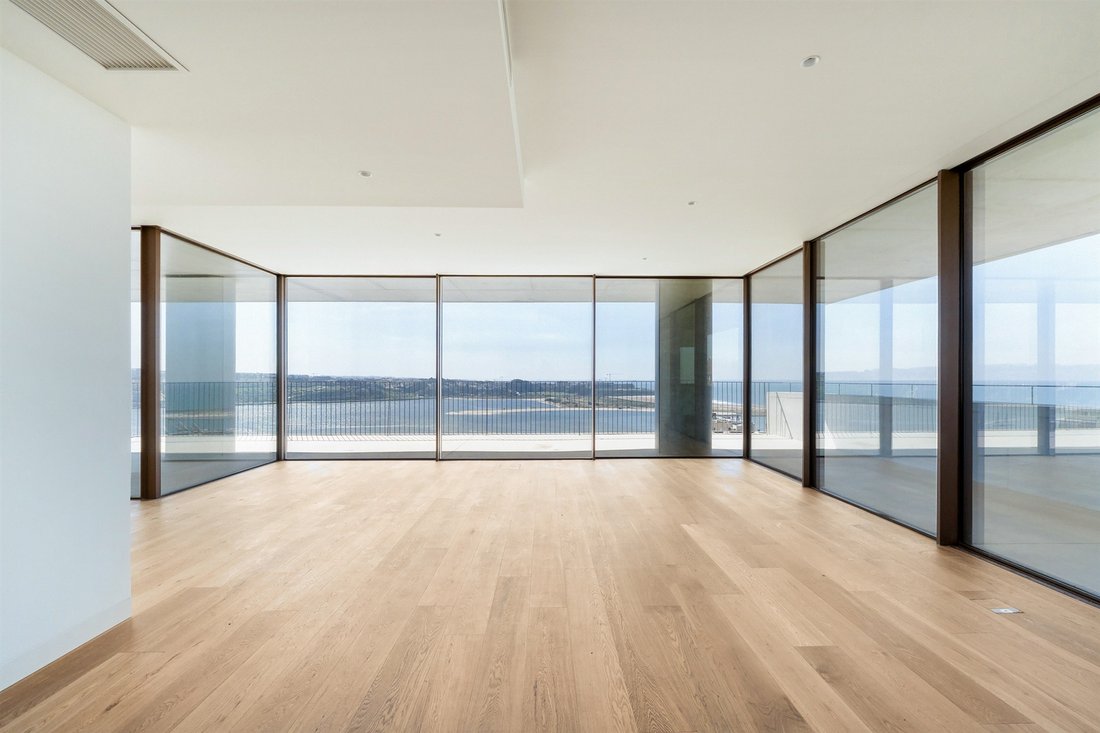 Apartment in Cedofeita, Santo Ildefonso, Se, Miragaia, Sao Nicolau e Vitoria, Porto District, Portugal 2 - 17539255