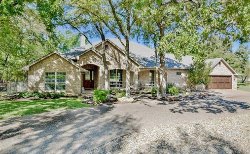 House in Granbury, Texas, United States 1