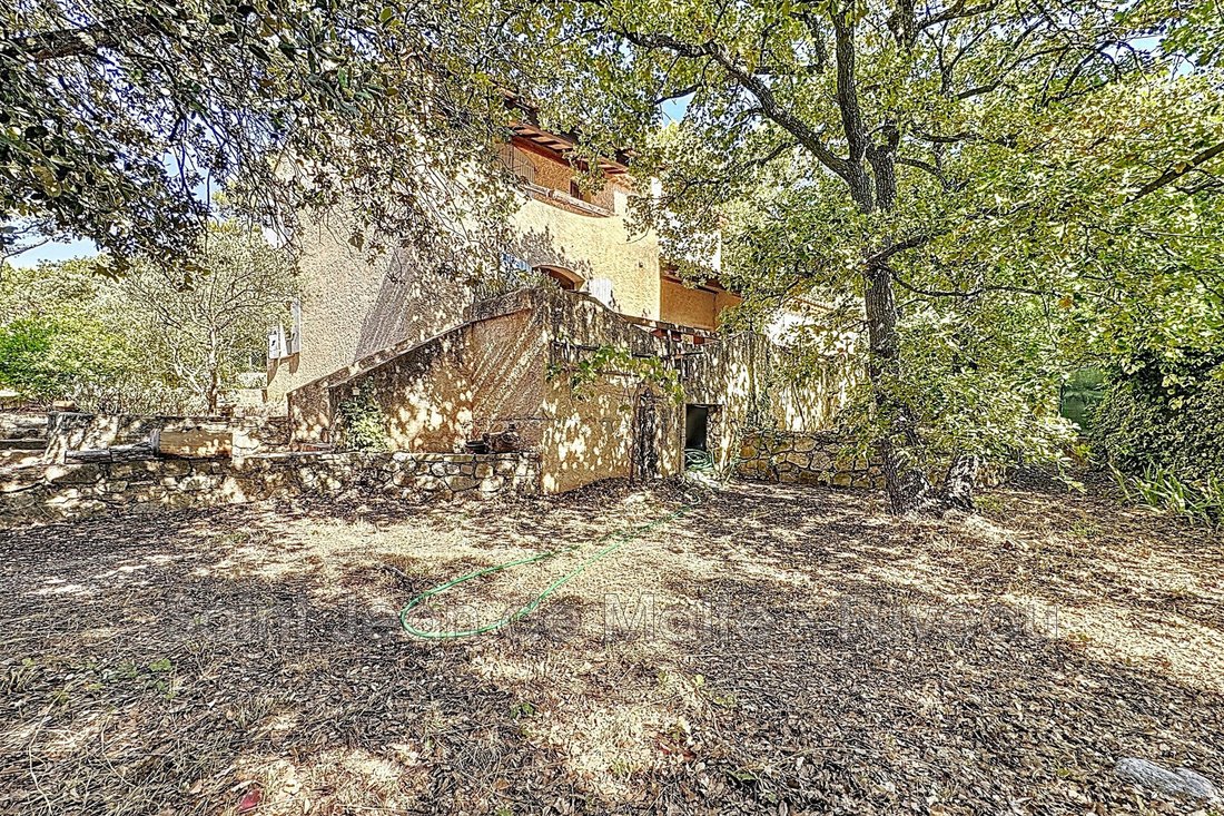Villa in Puyloubier, Provence-Alpes-Côte d'Azur, France 2 - 17548837