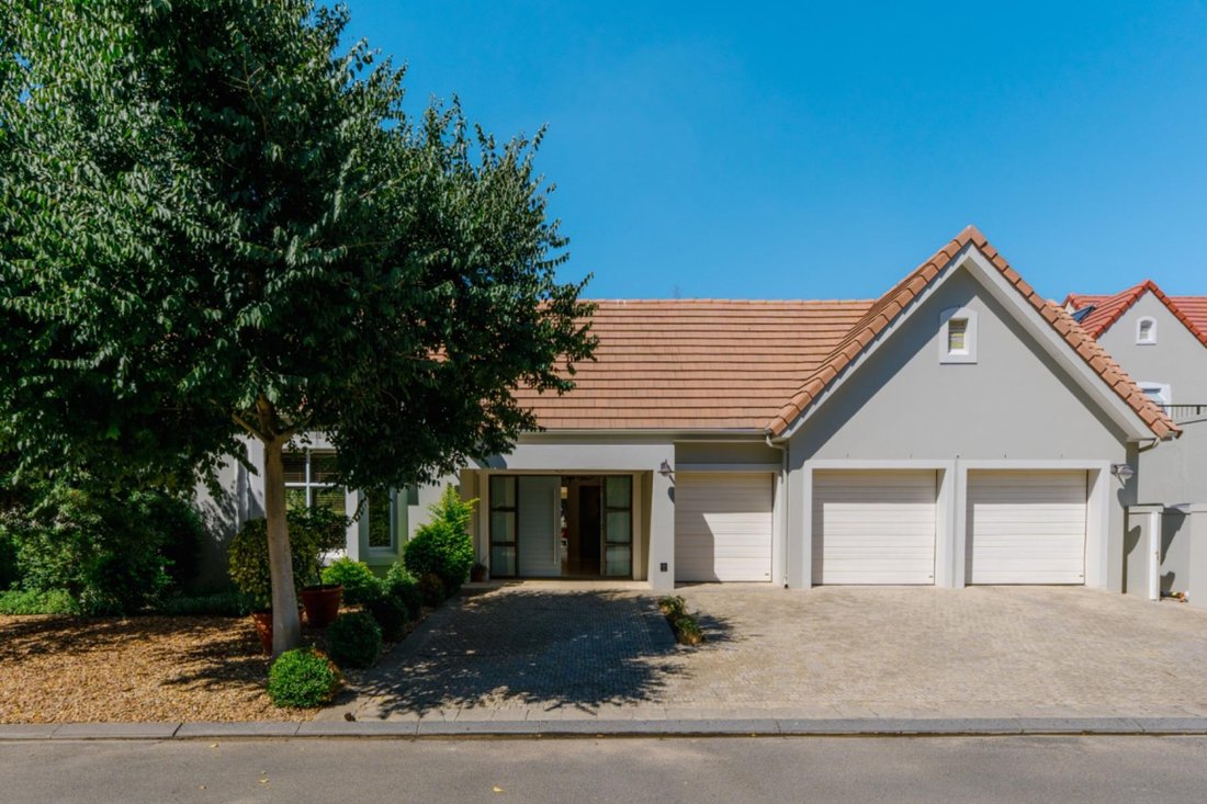 House in Paarl, Western Cape, South Africa 5 - 17553194