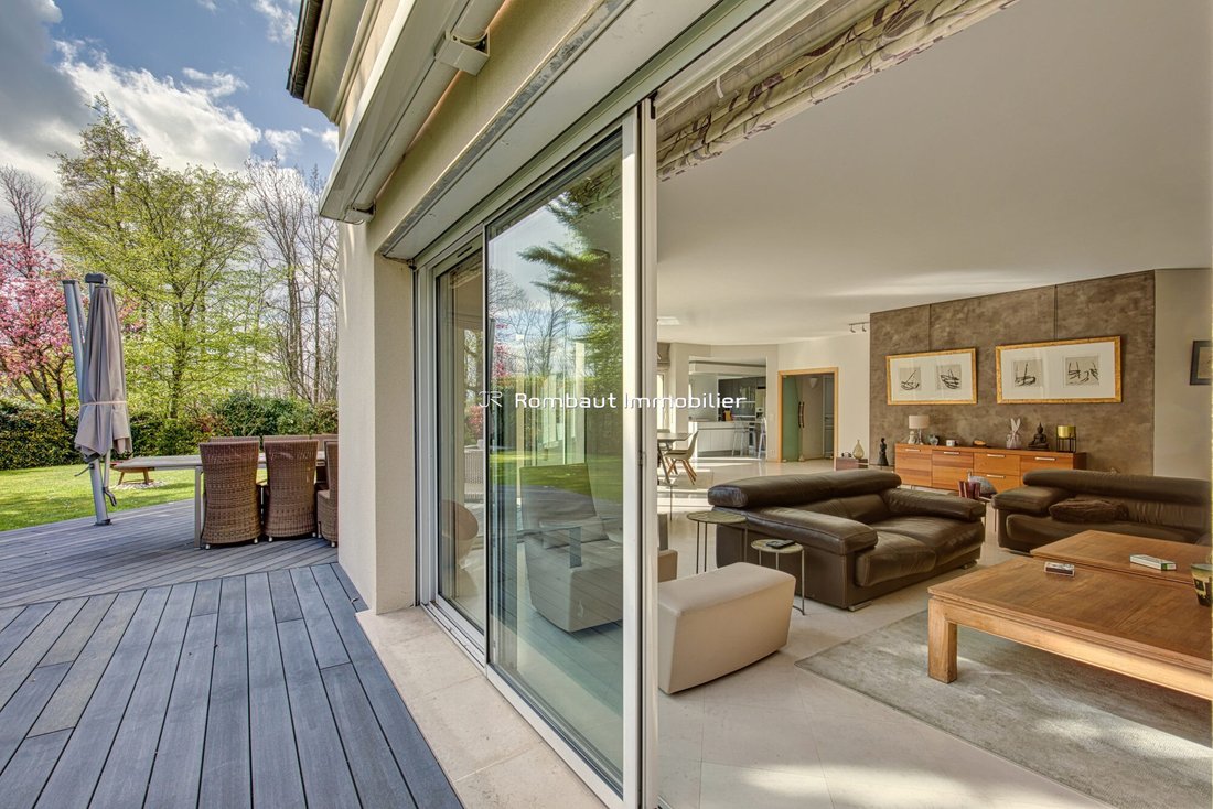 Villa in Bourg-La Feuillaume Nord, La Celle-Saint-Cloud, France 4 - 17554281