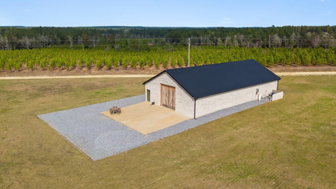 Farm Ranch in DeFuniak Springs, Florida, United States 5 - 17550436