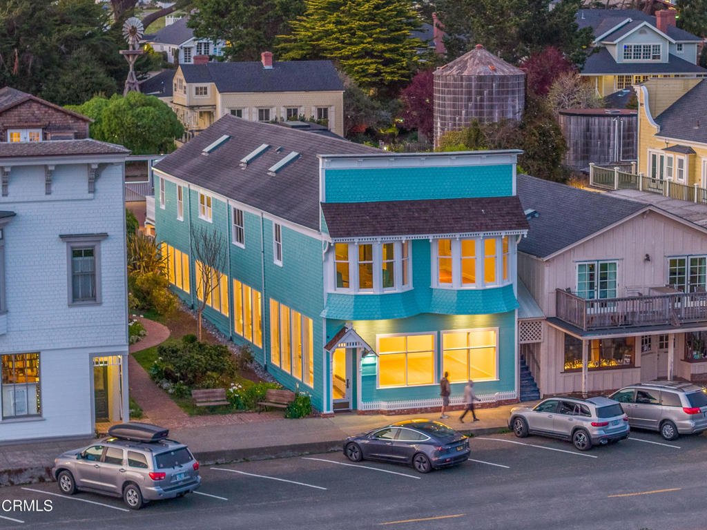 Mendocino, California, United States 1 - 17552927