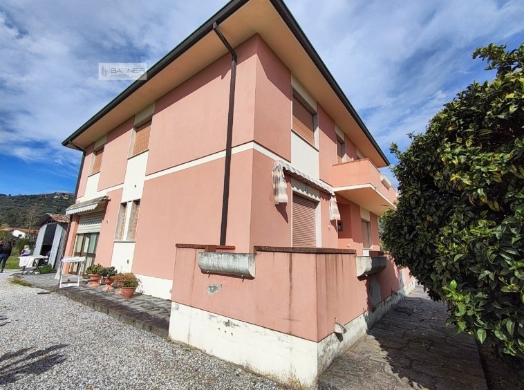 Villa in Massarosa, Tuscany, Italy 3 - 17551724