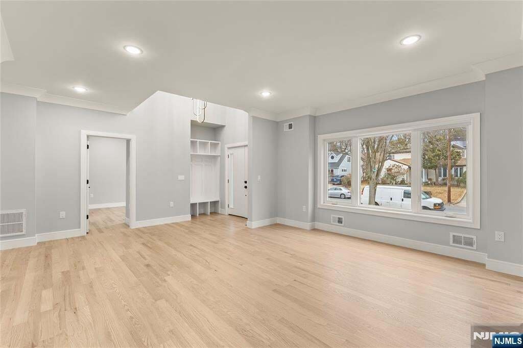 River Edge, New Jersey, United States 5 - 17550039