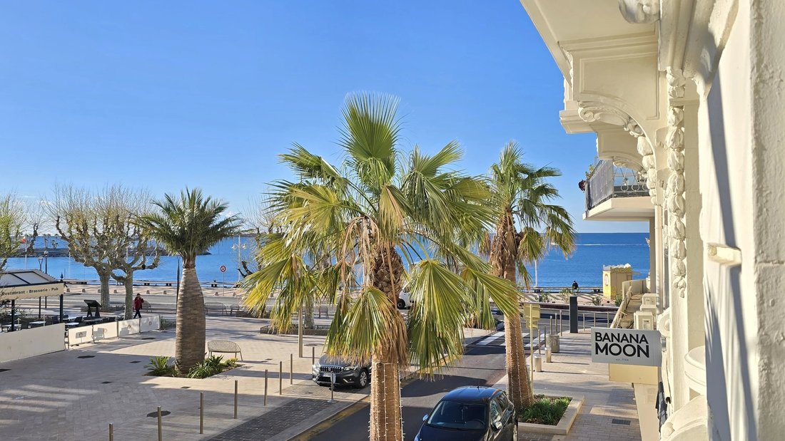 Apartment in Plateau Notre Dame Sud-Bord de mer-Beaurivage, Saint-Raphaël, France 2 - 17356263