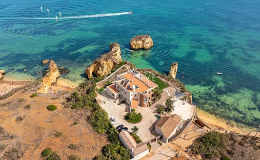 Villa in Sao Goncalo de Lagos, Algarve, Portugal 1