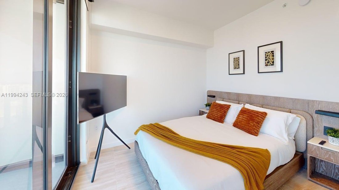 Condo in Miami Beach, Florida, United States 5 - 17552486