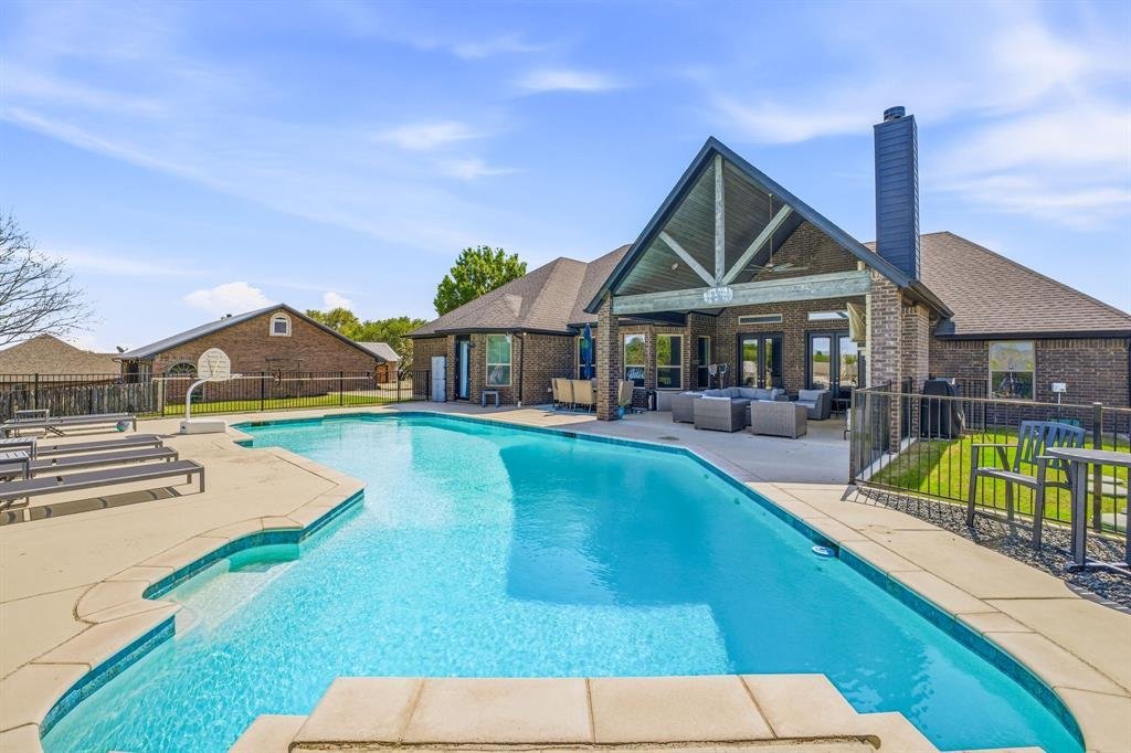 House in Granbury, Texas, United States 2 - 17551897