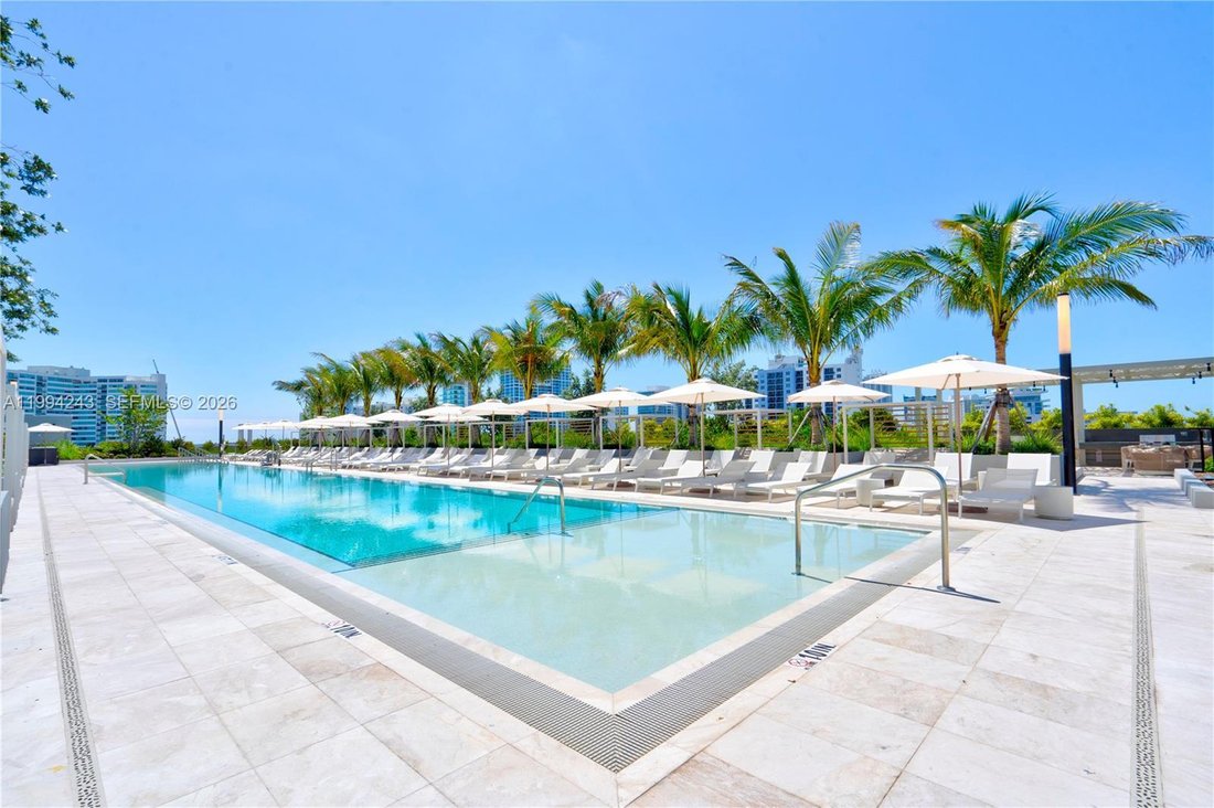 Condo in Miami Beach, Florida, United States 3 - 17552486
