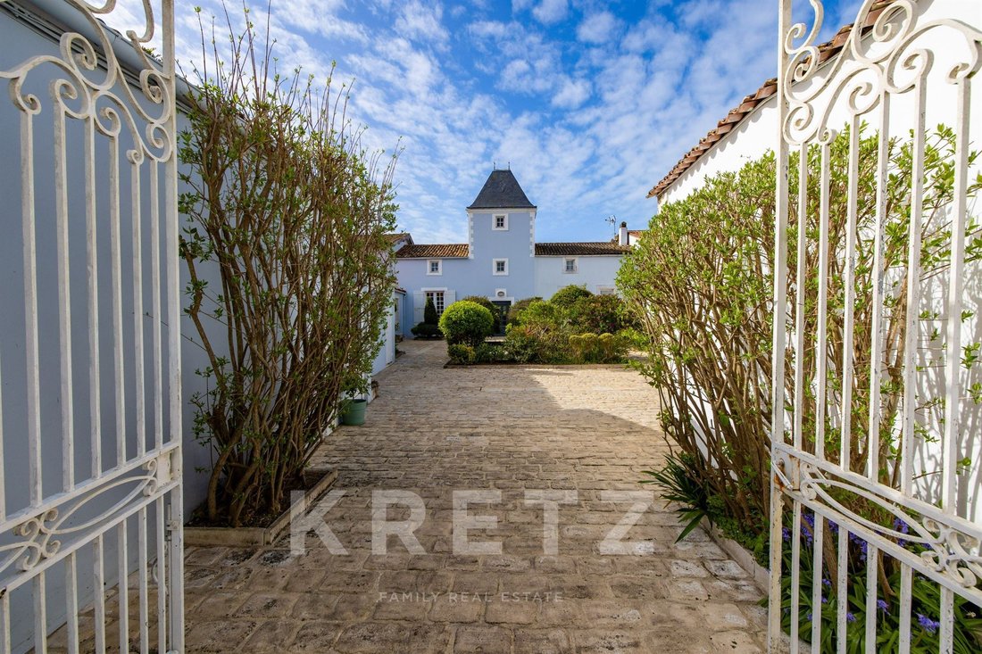 House in Saint-Denis-d'Oleron, Nouvelle-Aquitaine, France 2 - 17549971