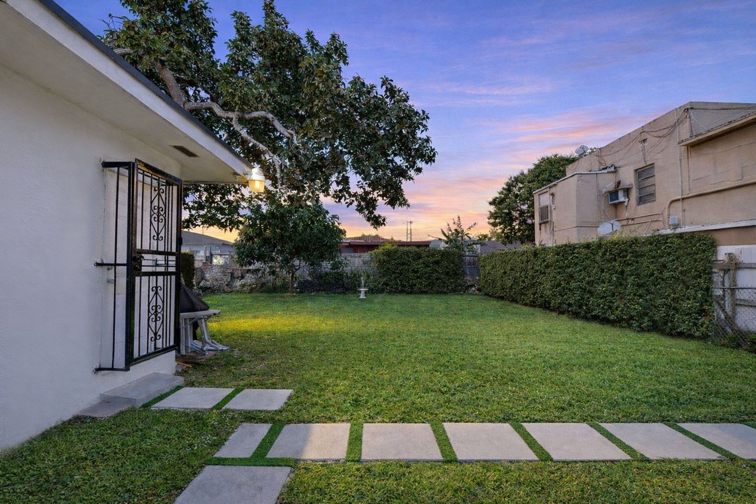 House in Miami, Florida, United States 2 - 17550491