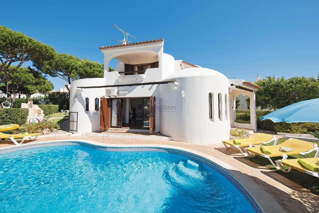 Villa in Vilamoura, Quarteira, Algarve 1 - 17550946