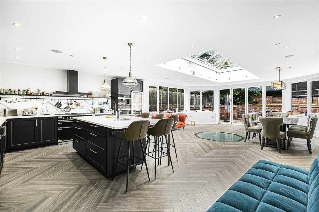 House in Ferney Hill, Enfield, England 5 - 17551684