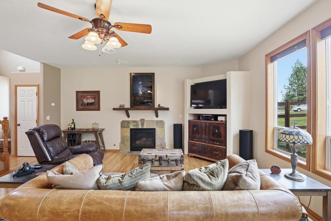 House in Nine Mile Falls, Washington, United States 5 - 17554573