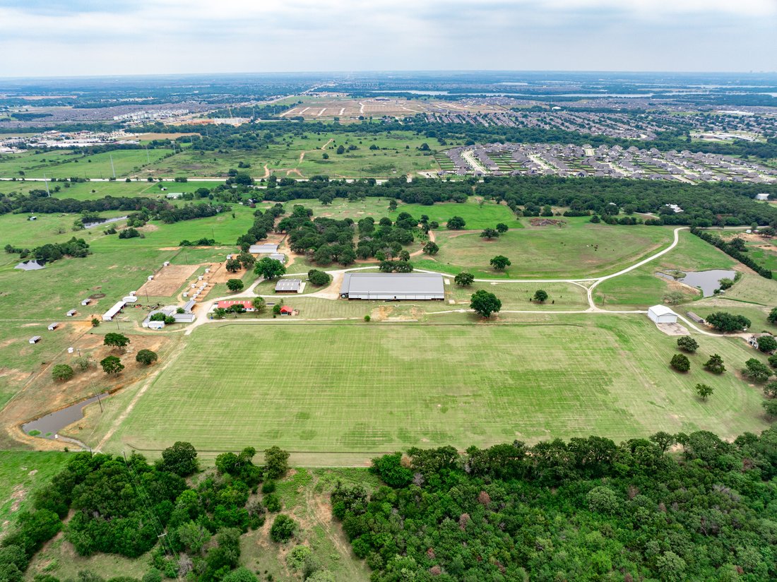 House in Cross Roads, Texas, United States 3 - 17550775