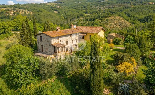 Estate in Umbertide, Umbria, Italy 1
