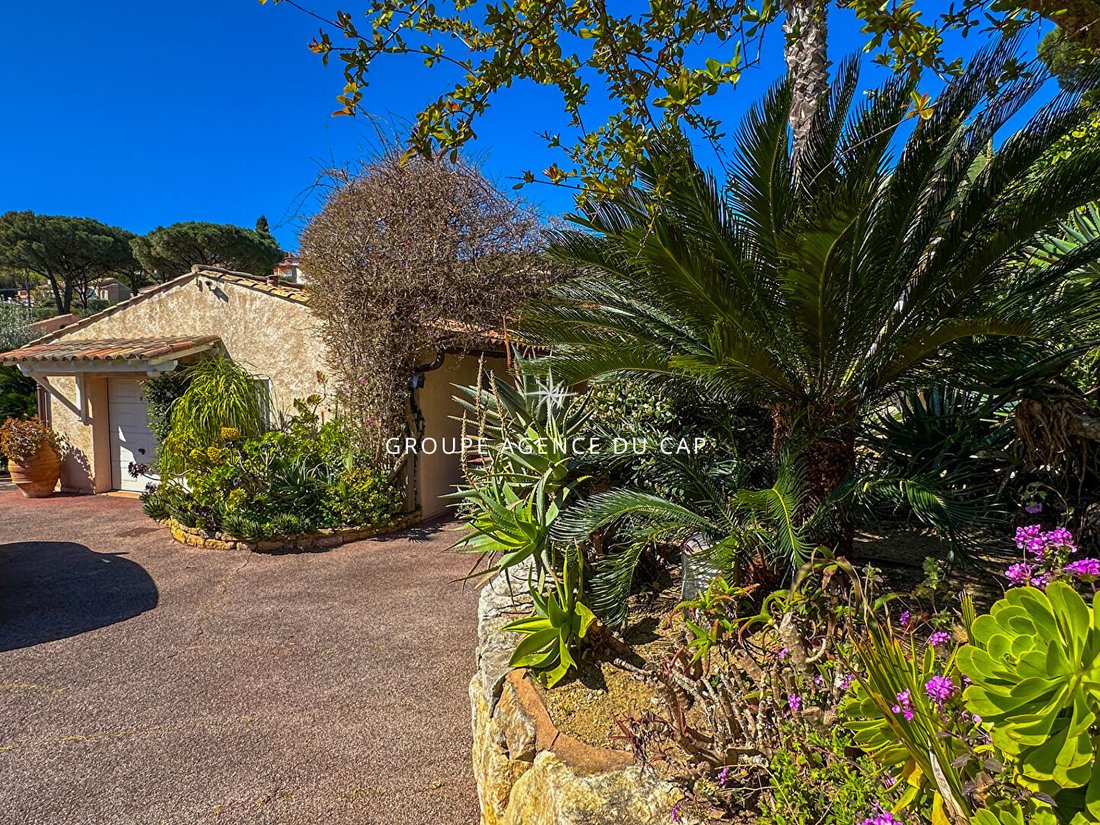 Villa in Nartelle-Noyer-Bellevue-bd des Sardinaux, Sainte-Maxime, France 5 - 17541427