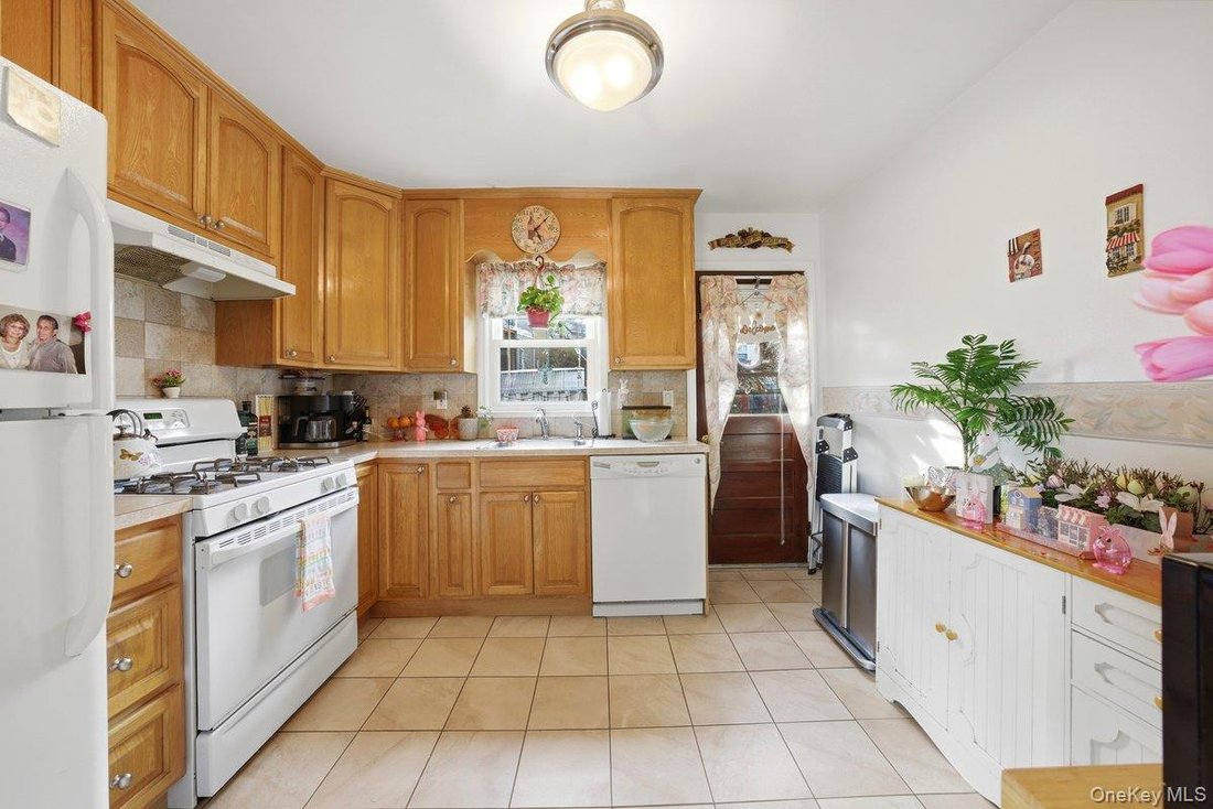 Apartment in Yonkers, New York, United States 5 - 17552313