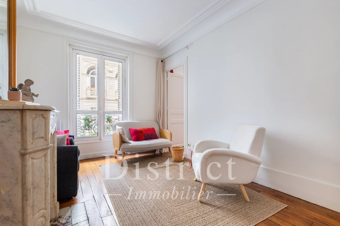 Apartment in Notre Dame des Champs, Paris 6e Arrondissement, Paris 2 - 17550322