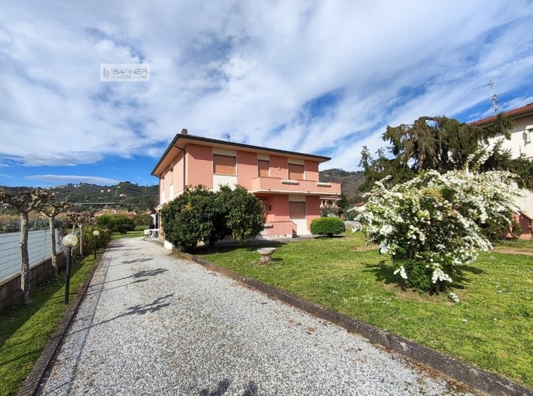 Villa in Massarosa, Tuscany, Italy 1 - 17551724