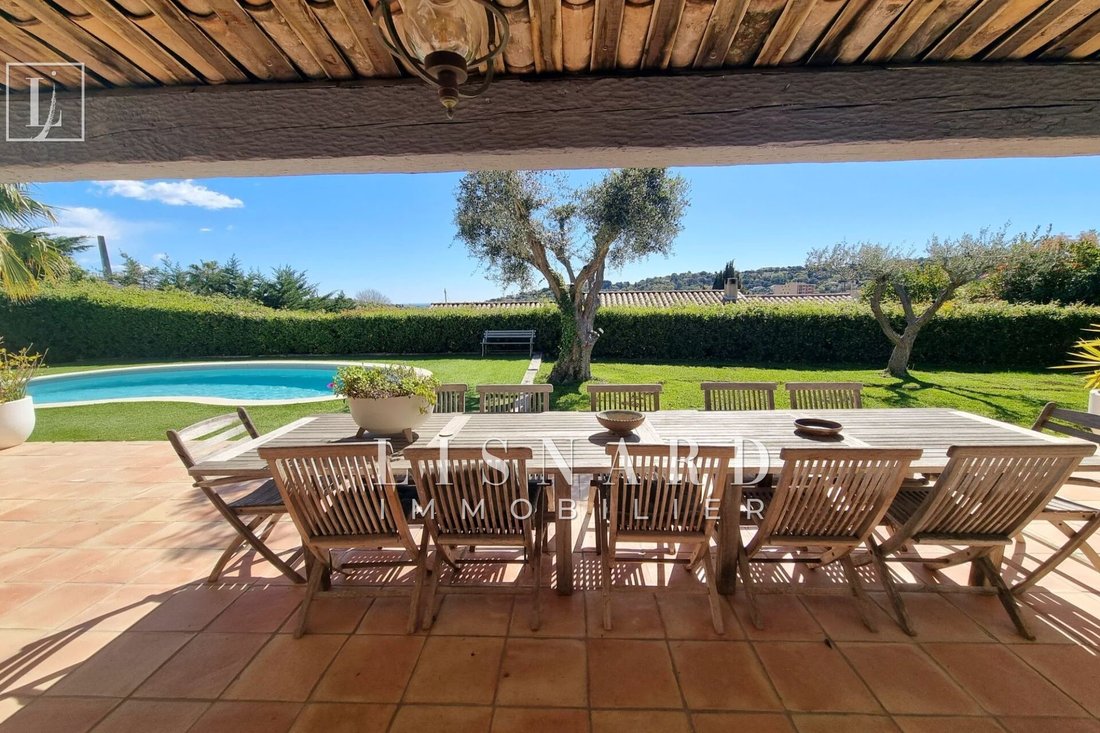 Villa in Centre, Vallauris, France 2 - 17553263