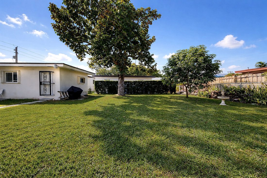 House in Miami, Florida, United States 3 - 17550491