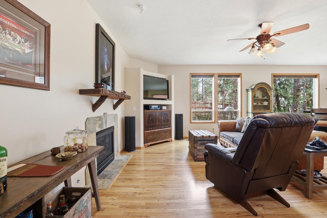 House in Nine Mile Falls, Washington, United States 3 - 17554573