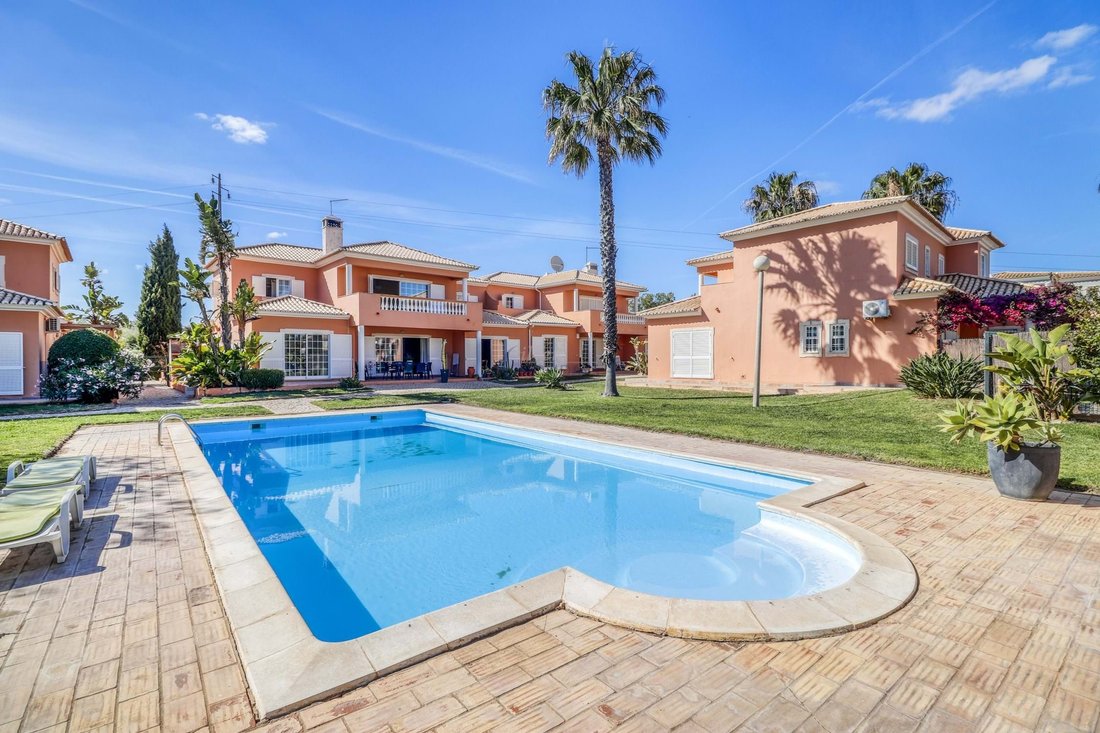 Villa in Vilamoura, Quarteira, Algarve 1 - 17550931