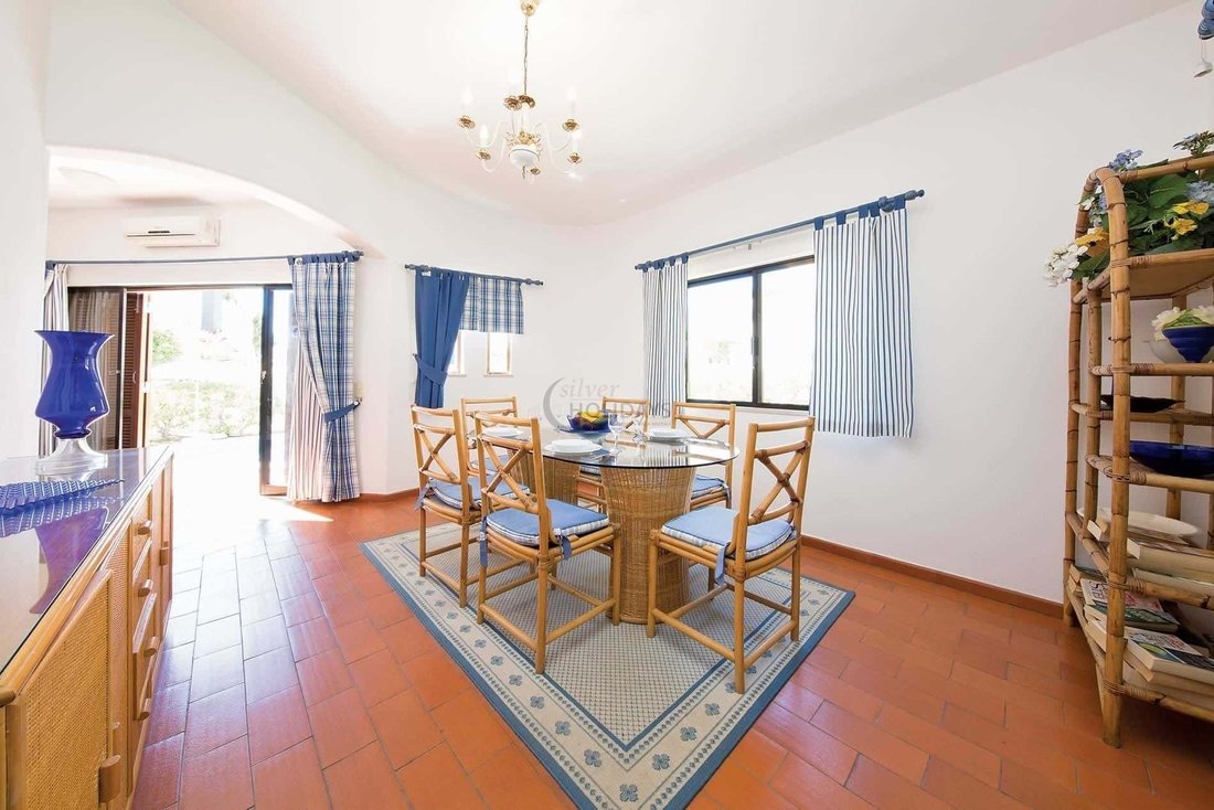 Villa in Vilamoura, Quarteira, Algarve 4 - 17550946