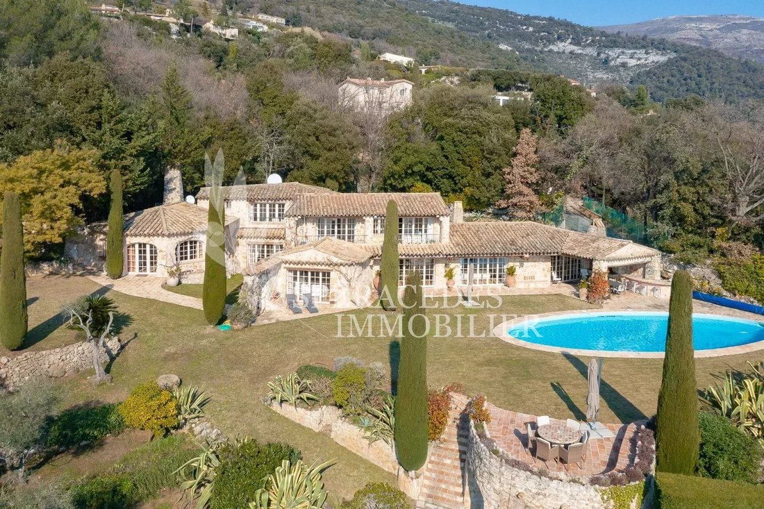 Estate in Tourrettes-sur-Loup, Provence-Alpes-Côte d'Azur, France 3 - 16879761