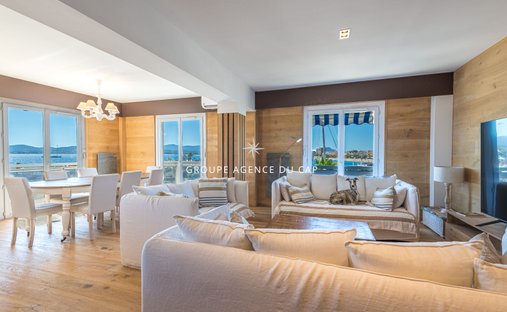 Apartment in Valescure-Vaulongue-Clair Bois-Vallon Suveret, Saint-Raphaël, France 1