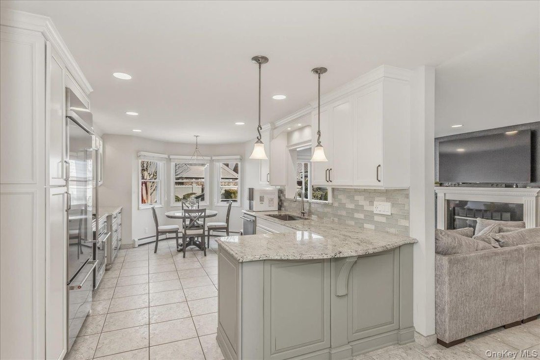 House in Franklin Square, New York, United States 4 - 17552342