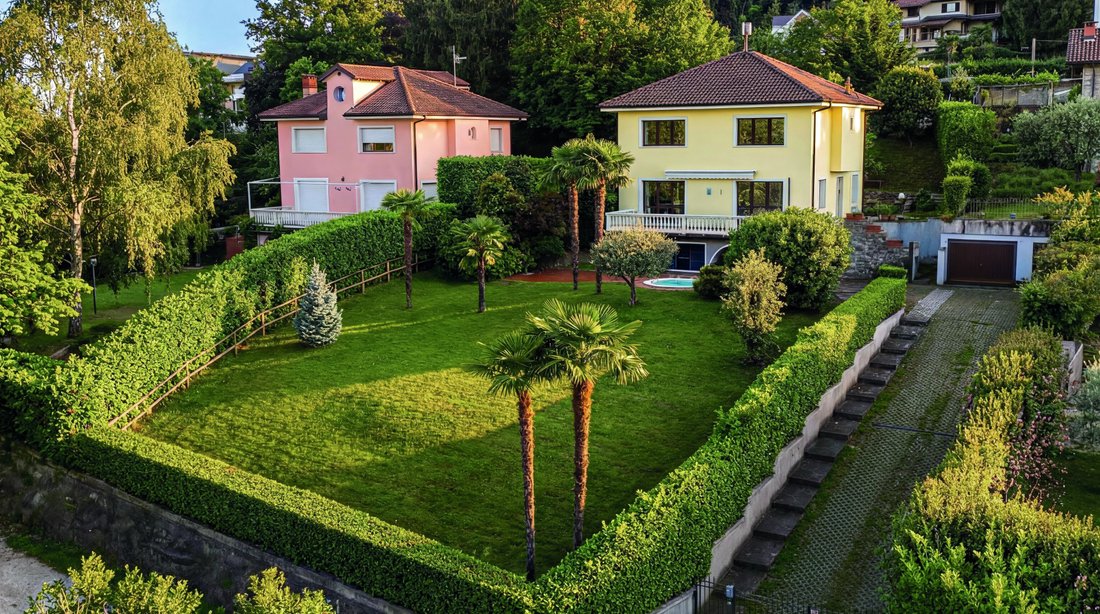 Villa in Stresa, Piedmont, Italy 2 - 15485095
