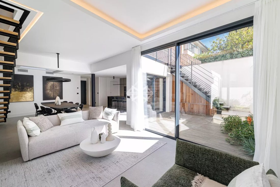 House in Saint-Jean-Cap-Ferrat, Provence-Alpes-Côte d'Azur, France 4 - 12595051